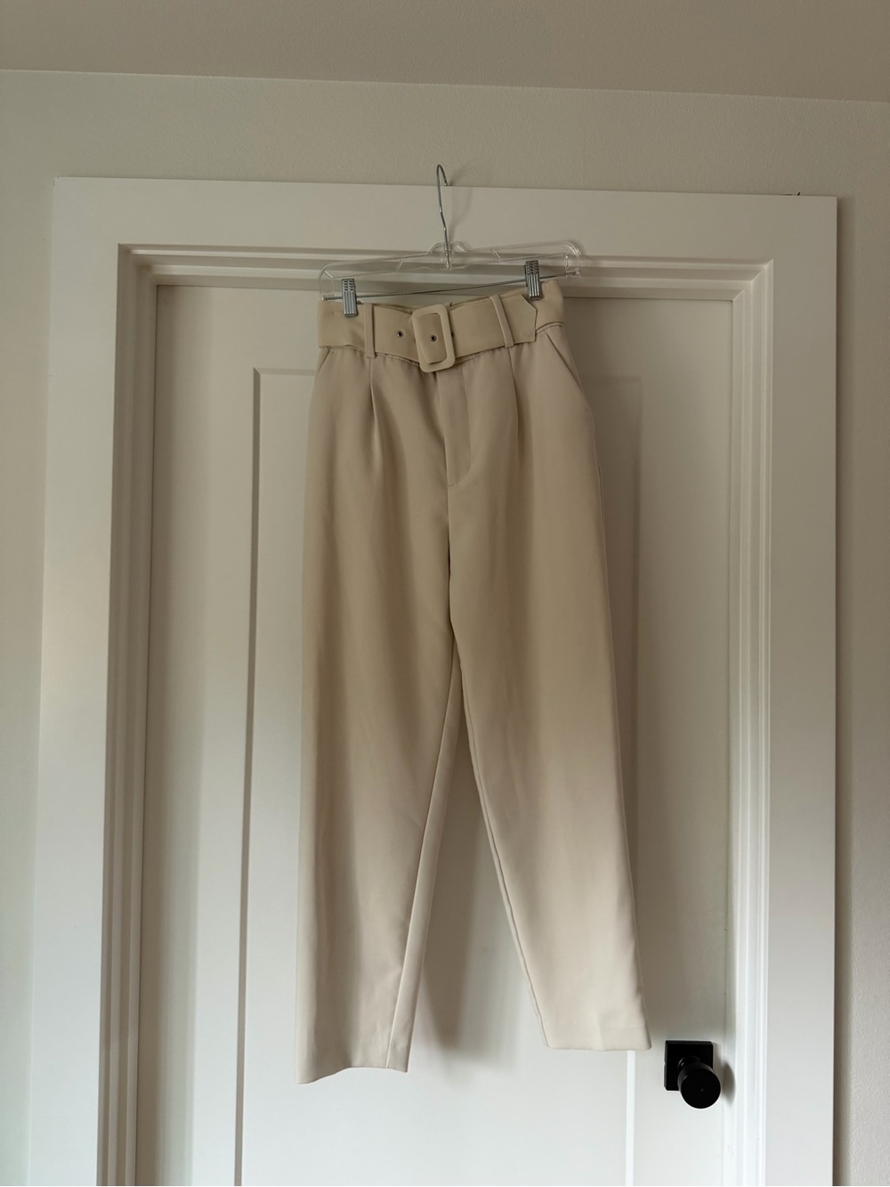 Zara Cream High-Waist Pleated pants trousers
